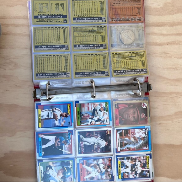 Vintage Baseball Card Collection - Picture 13 of 16